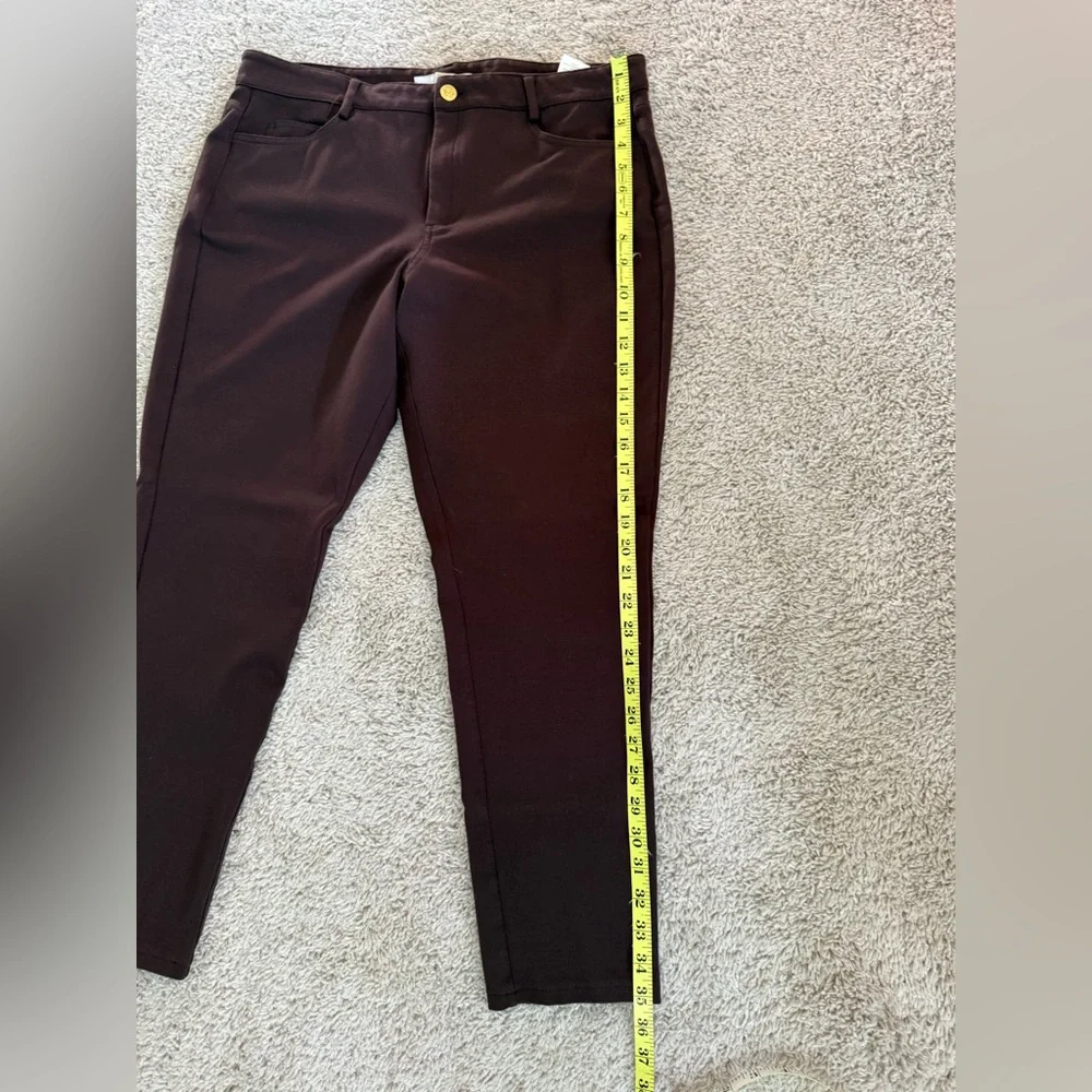Michael Kors SZ 14 brown knit zip front ankle pants. Excellent condition